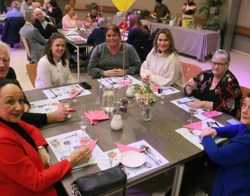 Diner uitreiking vrijwilligersprijs Lief en Leedstraatjes