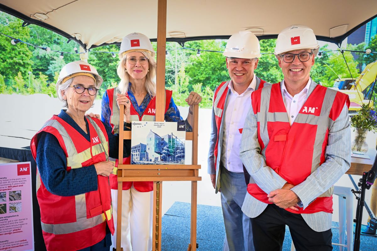 Wethouder Karin Schrederhof, demissionair minister Mona Keijzer, Jacco Maan en Gilbert Kokenberg (AM)